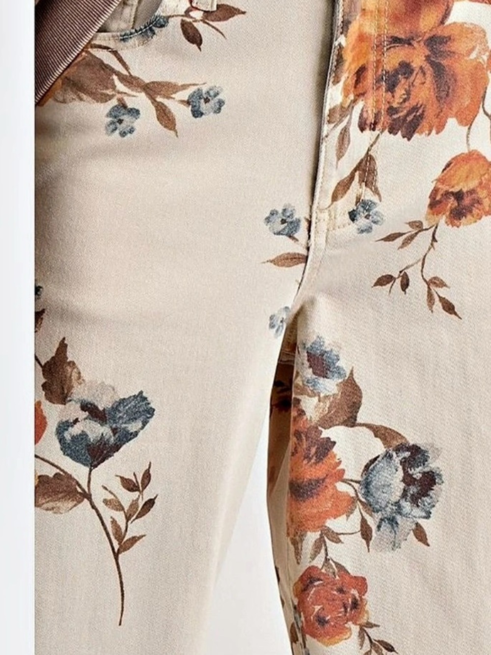Easel Flower Print Washed Jeans Floral Skinny Jeans Cream Size Large NWT